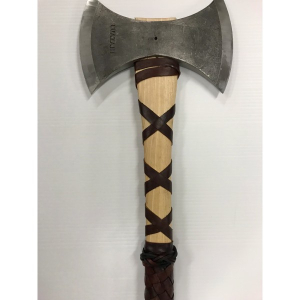 throwing axe with leather handle